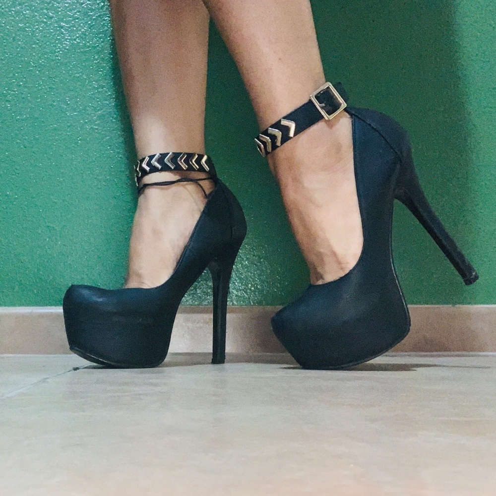 Black with gold pumps